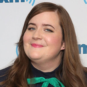 Aidy Bryant Married, Engaged, Boyfriend, Fiance, Weight, Parents, Net Worth