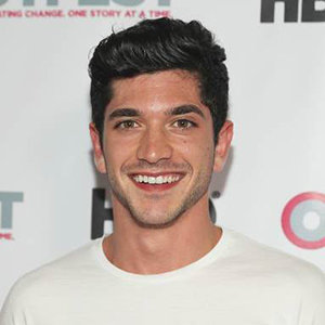 Al Calderon Wiki: Age, Birthday, Height, Girlfriend, Dating, Affairs, Family
