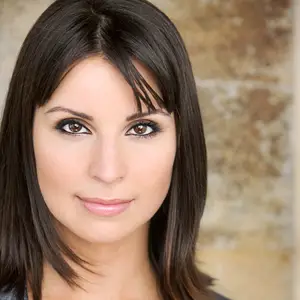 Beth Dover Wiki: Wedding, Husband, Pregnant, Kids, Parents, Net Worth