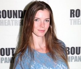 Betty Gilpin Wiki, Married, Husband, Boyfriend, Dating, Net Worth