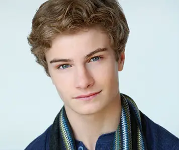 Brady Tutton Wiki, Age, Family, Height, Girlfriend, Dating, Boy Band
