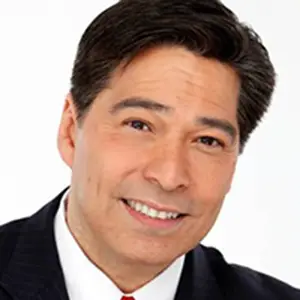 David Novarro Wiki, Age, Married, Wife, Gay, Family, WABC-TV, Salary