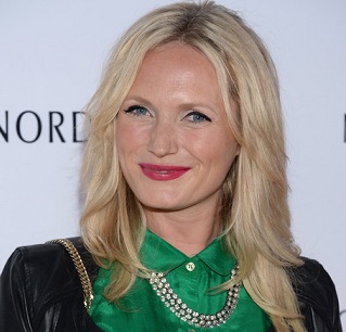 Emily Henderson Wiki, Age, Married, Husband, Boyfriend, Dating, Height