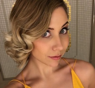 Hazel Hayes Wiki, Age, Boyfriend, Dating, Jack Howard, Bio, Height
