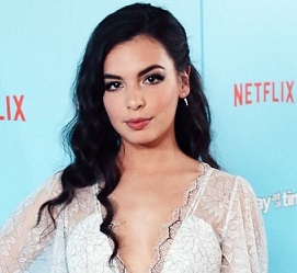 Isabella Gomez Wiki, Age, Boyfriend, Dating, Parents, Siblings