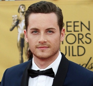 Jesse Lee Soffer Married, Wife, Girlfriend, Dating, Sophia Bush, Single