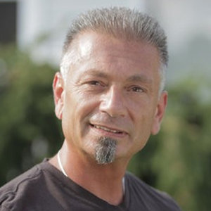 Larry Caputo, Theresa Caputo's Ex Husband Wiki: Age, Family, Job, Net Worth