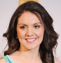 Laura Tobin Wiki, Wedding, Husband, Pregnant, Baby, Parents, Height