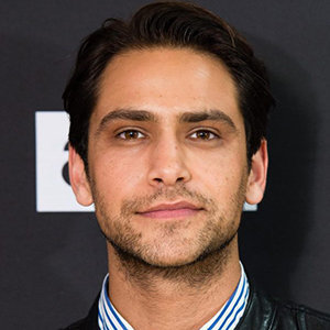 Luke Pasqualino Wife, Girlfriend, Dating, Gay, Single, Parents, Net Worth