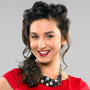 Molly Ephraim Wiki: Married, Husband, Boyfriend, Dating, Ethnicity, Net Worth