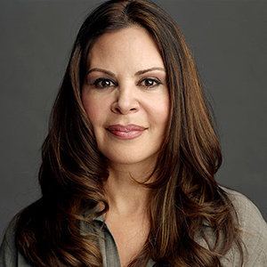 Nely Galan Wiki: Married, Husband, Relationship, Family, Net Worth, Height