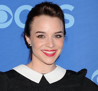 Renée Felice Smith Married, Husband, Boyfriend, Single, Net Worth