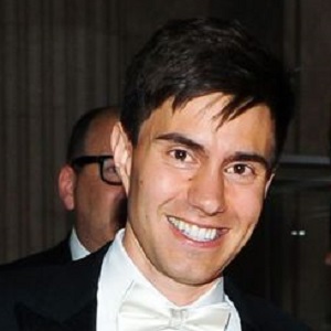 Ricky Van Veen Net Worth, Wedding, Wife, Allison Williams, Family, Height