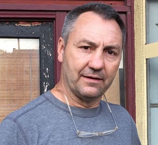 Robbie Wolfe Wiki, Age, Married, Wife, Family, Net Worth