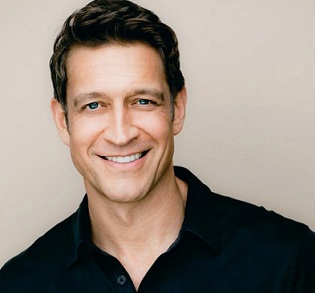 Robert Gant Gay, Dating, Husband, Boyfriend, Height, Net Worth