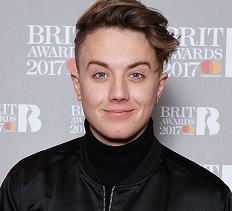 Roman Kemp Wiki, Girlfriend, Dating, Gay, Family, Salary, Net Worth