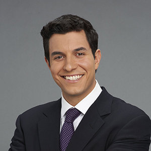 Tom Llamas ABC, Wife, Kids, Gay, Shirtless, Family, Salary, Net Worth