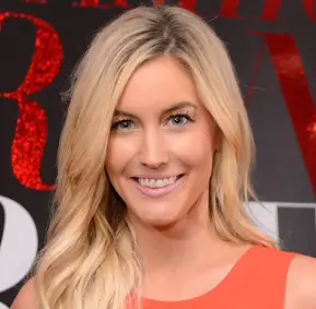 Whitney Bischoff Bio, Age, Engaged, Fiance, Split, Boyfriend, Now