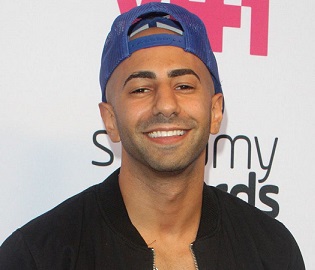 Yousef Erakat Girlfriend, Dating, Married, Gay, Parents, Net Worth, Bio