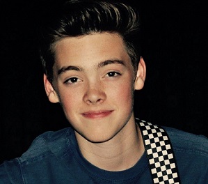 Zach Herron Wiki, Age, Height, Parents, Siblings, Girlfriend, Dating