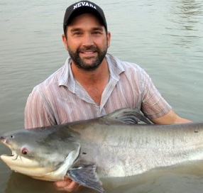 Zeb Hogan Wiki, Age, Married, Wife, Gay, Family, Net Worth, Monster Fish