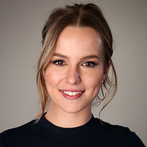 Bridgit Mendler Wiki: Dating, Boyfriend, Net Worth