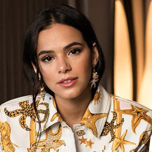 Neymar Jr's Girlfriend Bruna Marquezine Bio: Boyfriend, Engaged, Marriage