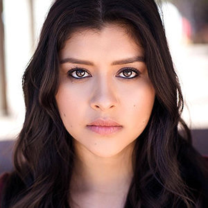 Chelsea Rendon Wiki: Age, Birthday, Height, Married, Husband, Family