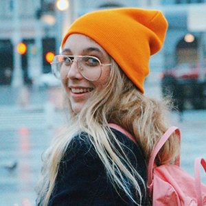 Emma Chamberlain Age, Birthday, Height, School