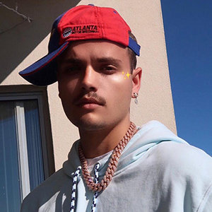 6 Dogs Wiki, Age, Girlfriend, Net Worth, Family
