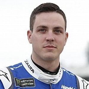 Alex Bowman Net Worth, Girlfriend, Family