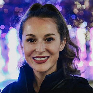 Alexa PenaVega Wiki: Age, Baby, Pregnant, Husband