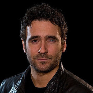 Allan Hawco Bio, Married Life & Net Worth