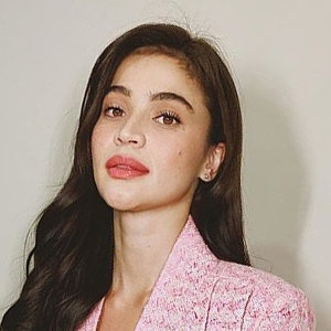 Anne Curtis Net Worth, Wedding, Baby, Now