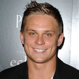 Billy Magnussen Wiki: Girlfriend, Gay, Family, Net Worth