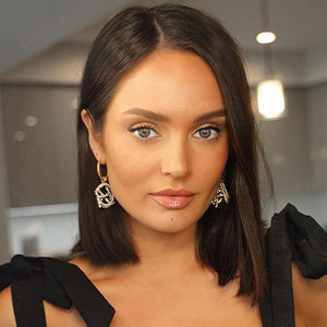 Chloe Morello Engaged To Wedding Details With Husband, Height, Facts