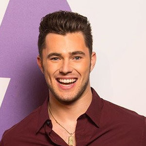 Curtis Pritchard Girlfriend, Dating, Parents, Net Worth