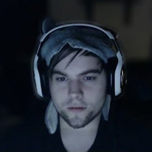 Dakotaz Wiki, Age, Real Name, Face Reveal, Girlfriend, Wife