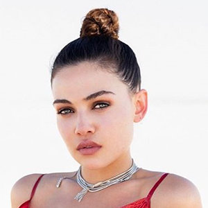 Who Is Danielle Campbell's Boyfriend? Details On Her Dating Life & Movies