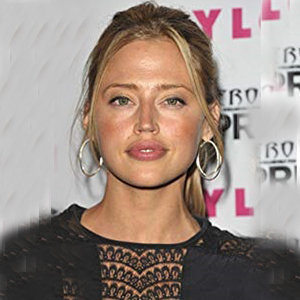 Estella Warren Net Worth, Boyfriend, Now