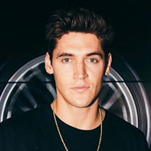 Isaac Carew Wiki, Age, Family, Net Worth | Dua Lipa's Boyfriend Facts