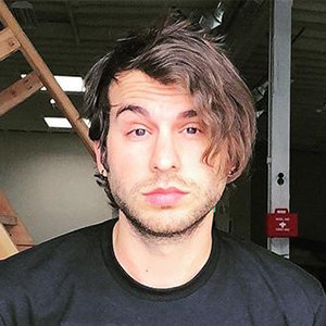 Jake Roper Age, Girlfriend, Gay, Cancer, Net Worth & Education