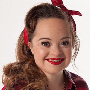 Who Is Jamie Brewer Husband? Details On Family, Height