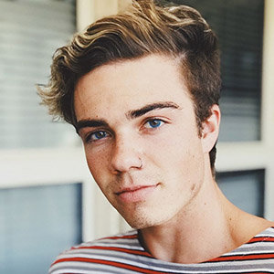 Jordan Beau Wiki, Age, Girlfriend, Single, Height, Net Worth