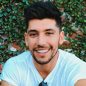 Josh Leyva Wiki: Age, Girlfriend, Chachi Gonzales, Ethnicity