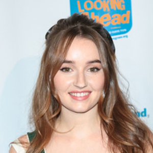 Kaitlyn Dever Bio, Net Worth, Lesbian, Measurements
