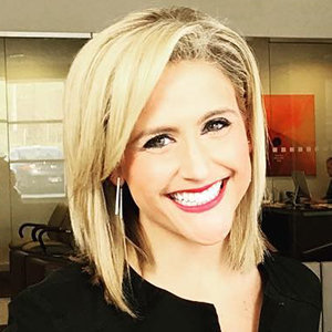 Laura Hettiger Wiki, Age, Husband, Single, Salary