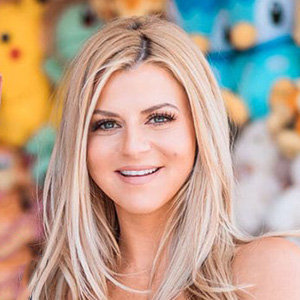Lauren Pesce Wiki, Age, Wedding, Engaged, Job, Net Worth