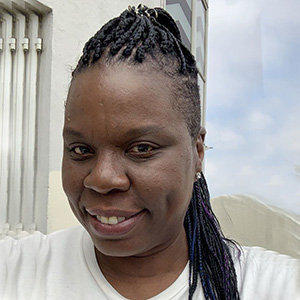 Leslie Jones Net Worth, Husband, Gay, Family