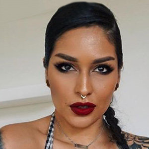 Lora Arellano Wiki, Age, Husband, Divorce, Net Worth